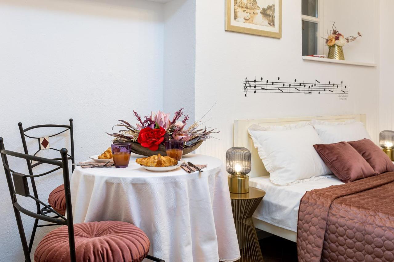 Music Hideout Old Town Appartamento *